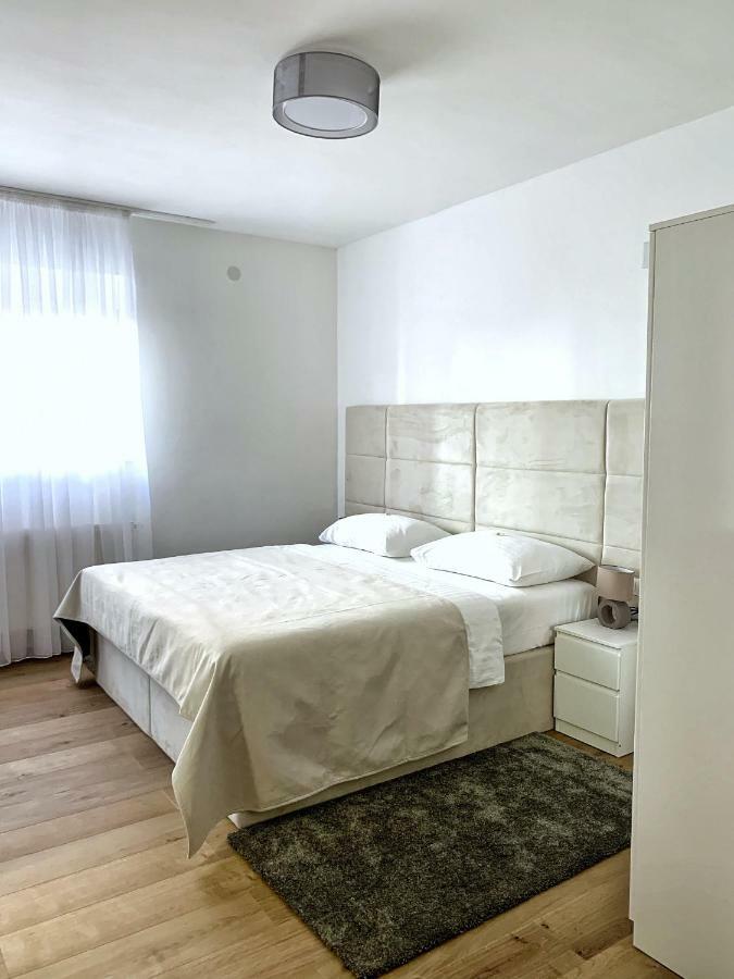 National Plus Zagreb Exterior photo